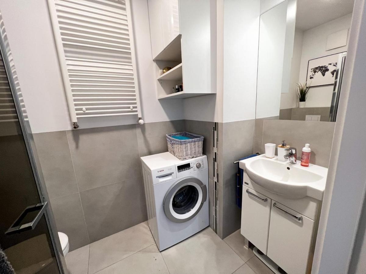 Nowoczesny Apartament - Blisko Centrum Warszawa Exteriör bild